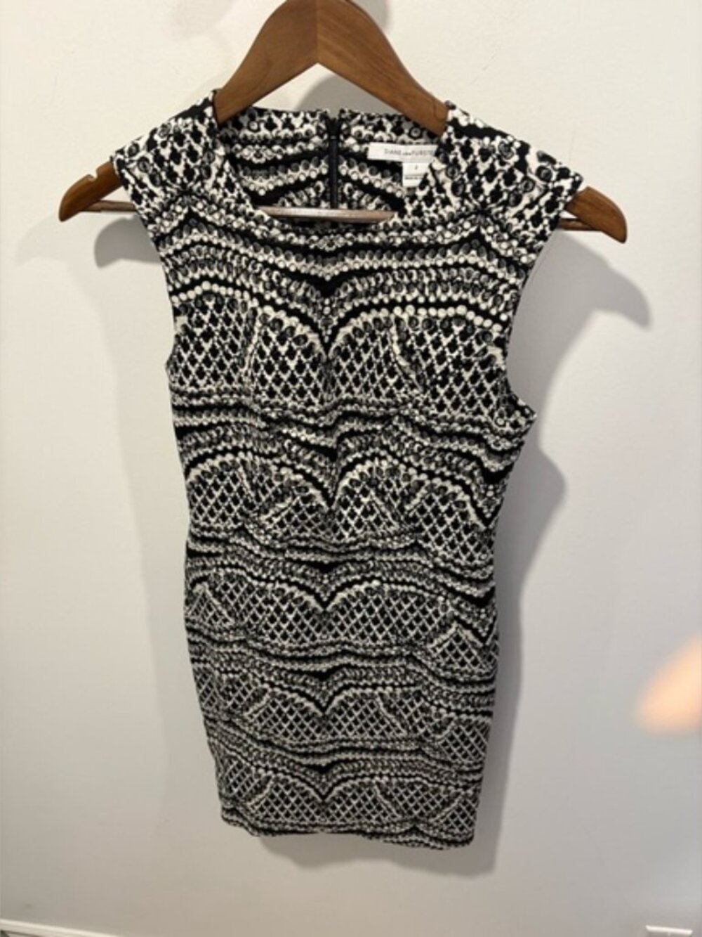 Diane von Furstenberg | DVF Geometric Knit Sheath Dress - Black & White - Size 2 - Picture 3 of 8